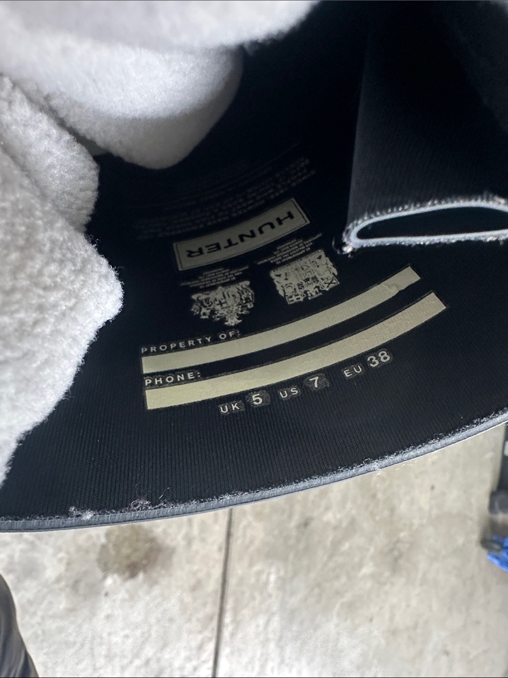 Hunter Black Rain Boots with Cream Knit Cuffs - Picture 9 of 11
